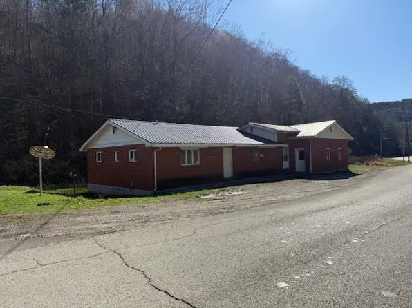 1965 Montgomery Creek Rd, Vicco, KY 41773