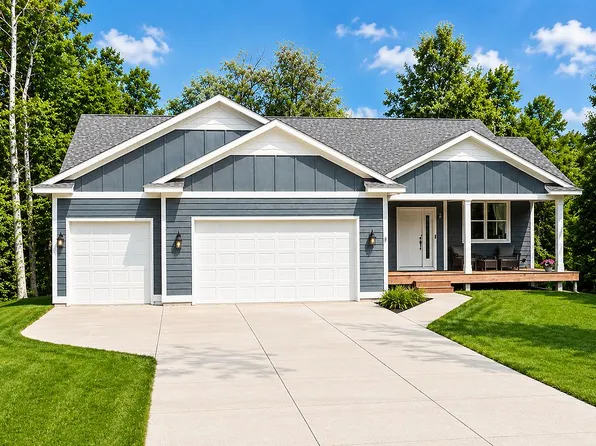 1268 Lincolntown Ave, Mahtomedi, MN 55115