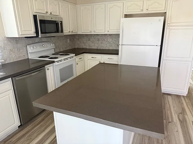 2202 W El Moro Ave — Photo 11