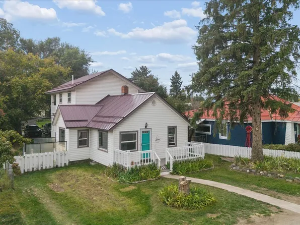 119 Central Ave, Eureka, MT 59917