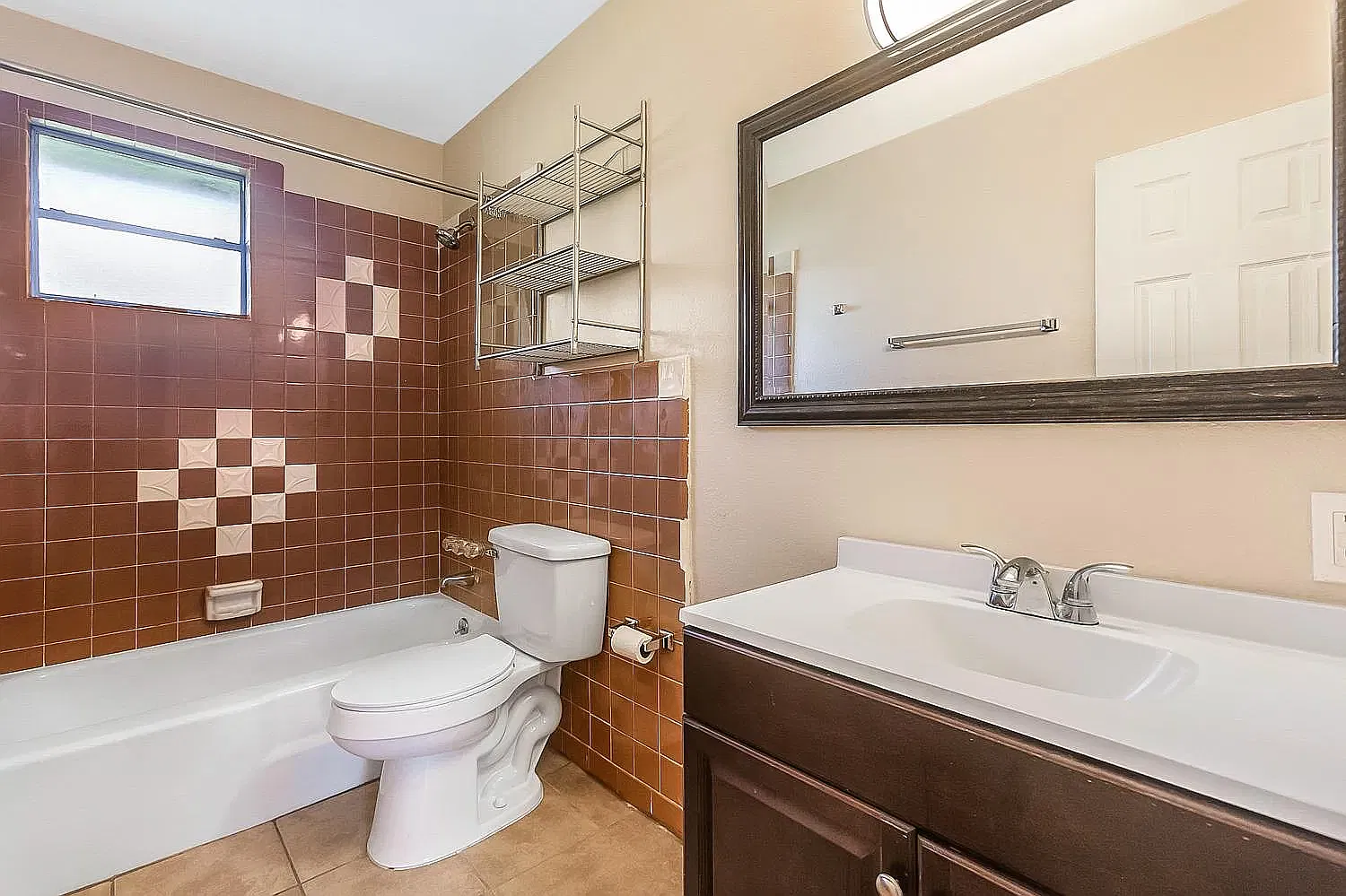 3 bed, 1300 sqft, $1,589 — Photo 4