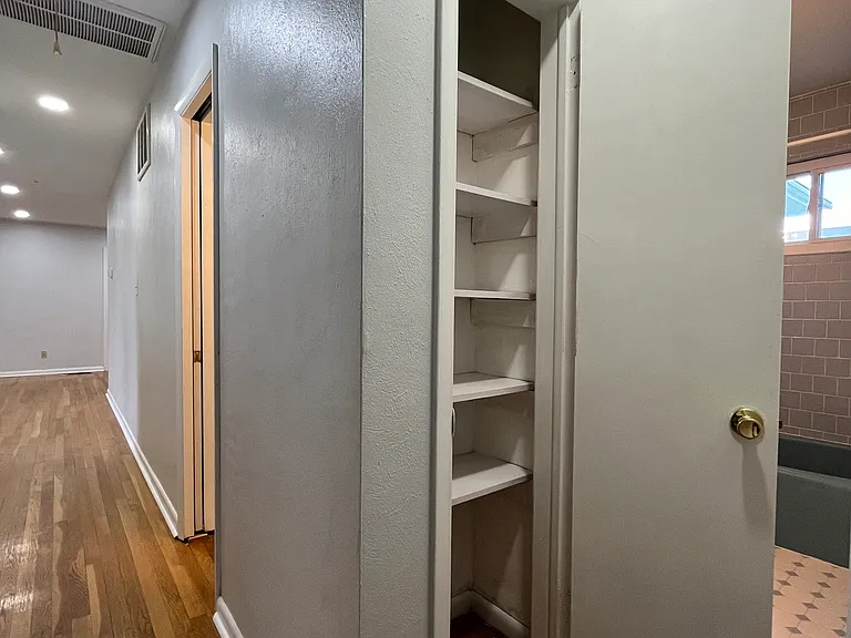 Susquehanna Dr — Photo 19
