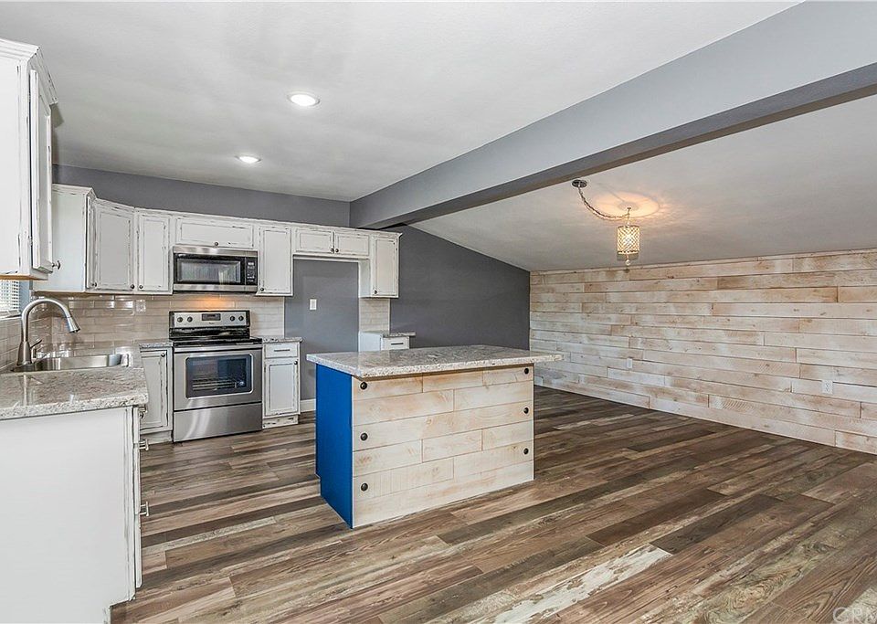 1st image of 73535 El Paseo Dr