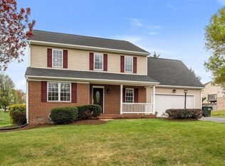 26 Long Bow Rd, Waynesboro, VA 22980