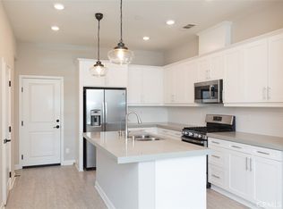 1095 Delpy View Point, Vista, CA 92084