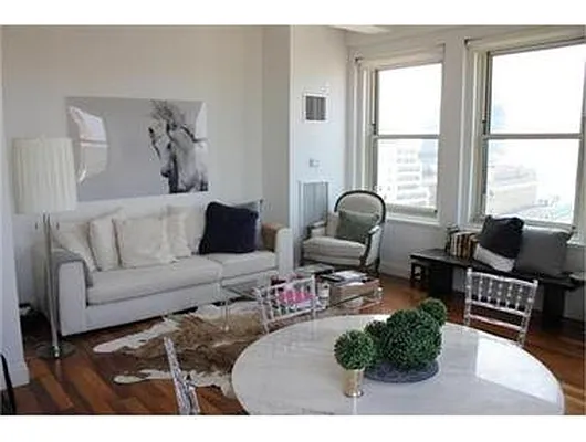 Rented by Douglas Elliman | media 33