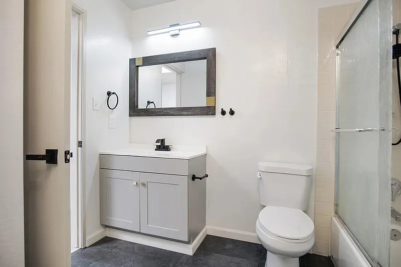 490 Auburn Way — Photo 4