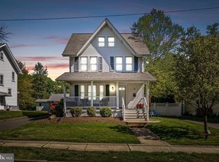 8 Devon Ave, Ewing, NJ 08638