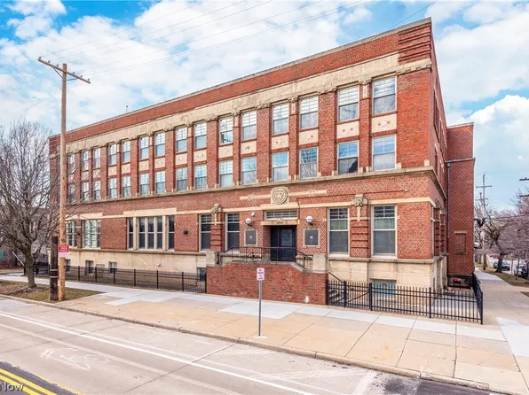 3200 Franklin Blvd #106, Cleveland, OH 44113