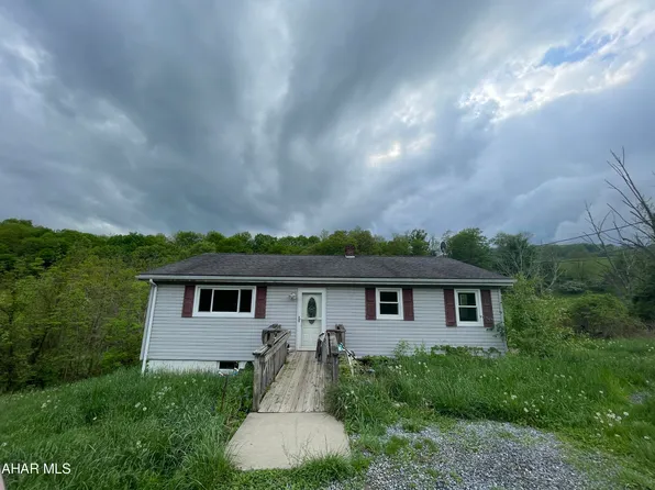 1228 Valley Forge Rd, Duncansville, PA 16635