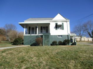 6814 Pulaski Ave, Radford, VA 24141