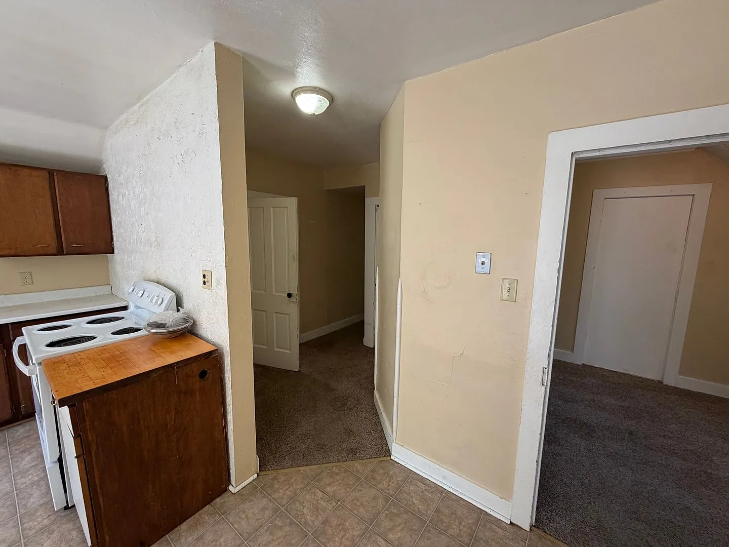 140 E. 1st Street — Photo 3