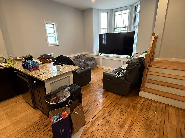253 Lexington St #1 — Photo 12