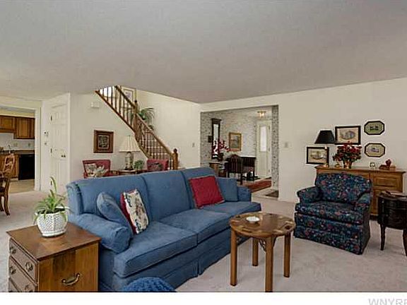 4th image of 43 Wellington Ct