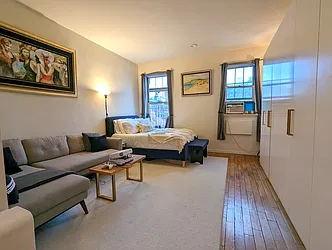Rented by Manhattan Spaces