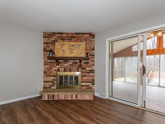 5th image of 7549 Mountain Park Dr