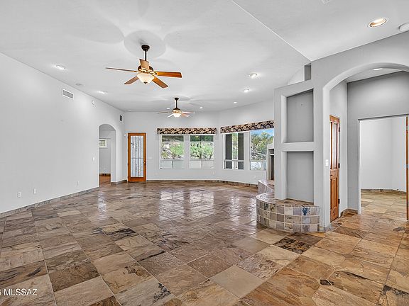 5th image of 2553 N Redington Pl