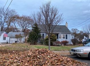 34 Fogarty Dr, Hamilton, NJ 08619