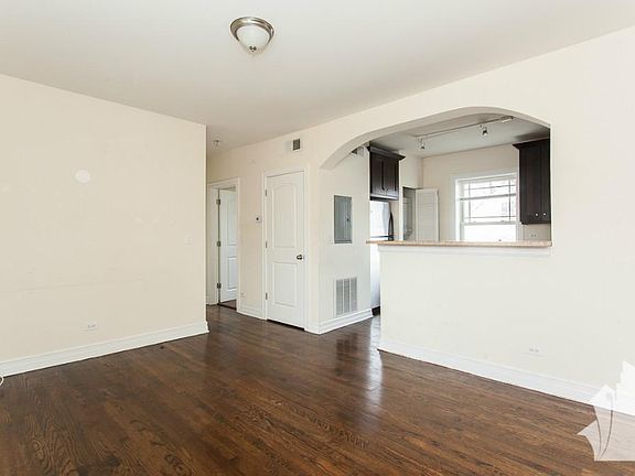 2nd image of 3810 N Sheffield Threew 3w #3w3rd