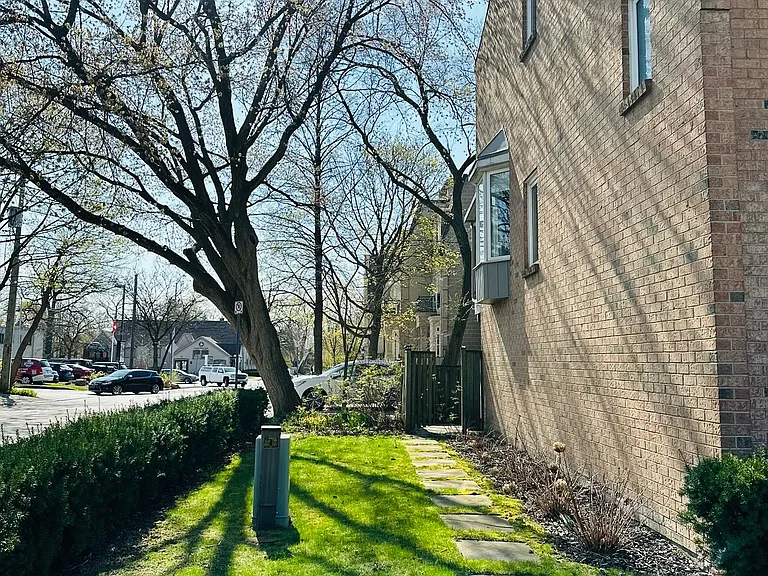 60 John St — Photo 12