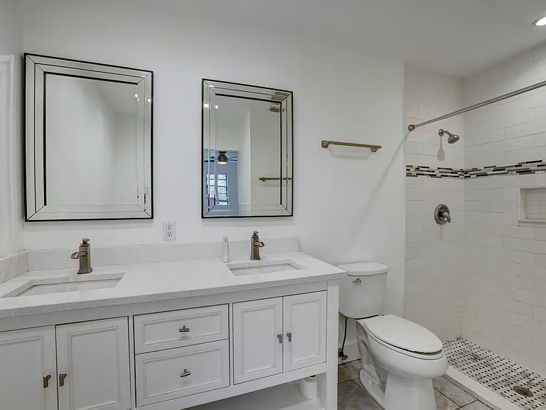 5770 SE Wilsie Dr — Photo 13