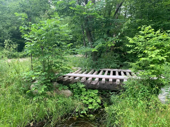 78 Cyrs Siding Road, Saint Albans, ME 04971