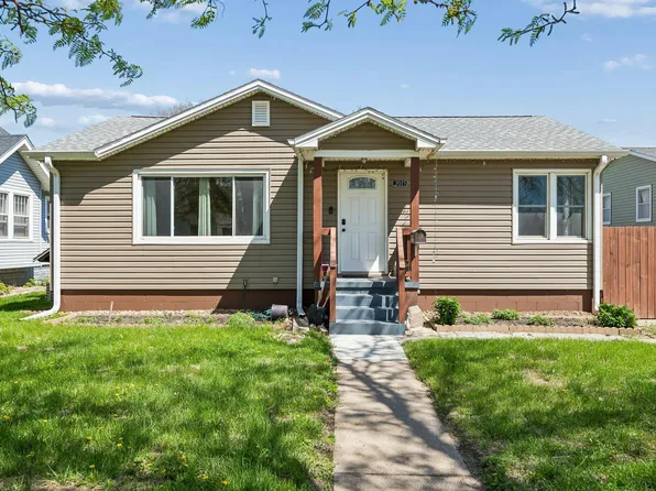 2015 S 9th St, Council Bluffs, IA 51501