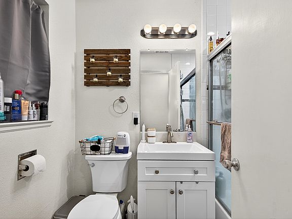 3rd image of 7246 Robin Rd #7246