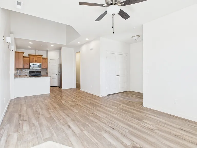Bellevue Towers LLC — Photo 29