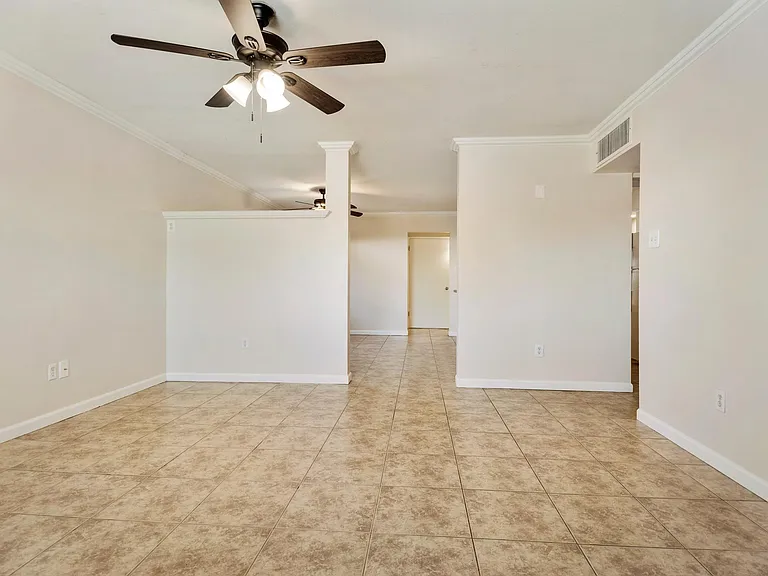 2045 E Don Carlos Ave — Photo 11