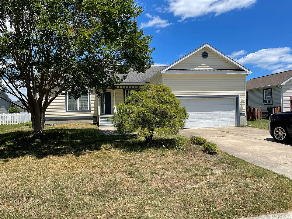 17 White Crane Dr #1