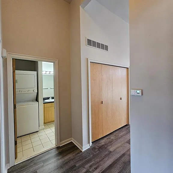 66 Clinton St — Photo 33
