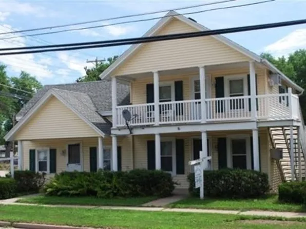 102 S Main St, Pardeeville, WI 53954