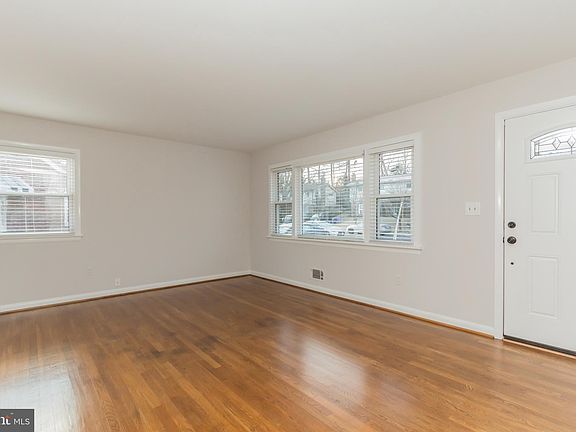 2nd image of 3909 Spruell Ct