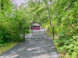 918 Highway 109 St, Chesterfield, MO 63005