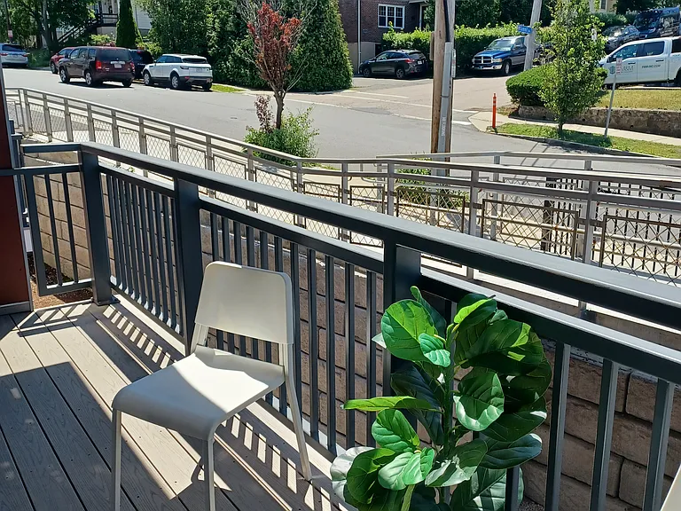 10 Franklin Ave #204 — Photo 6