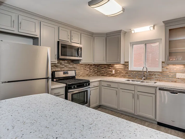 6641 Birchwood Ave #1 — Photo 8