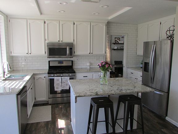 4th image of 8120 Helmsdale Dr