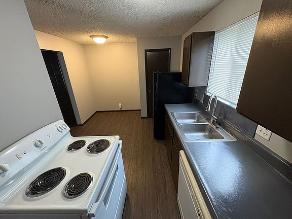 5th image of 1920 J St #3
