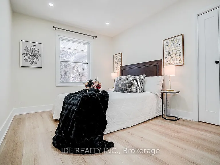 15 Crossburn Dr — Photo 29