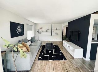 3415 Benjamin Ave APT 405, Royal Oak, MI 48073