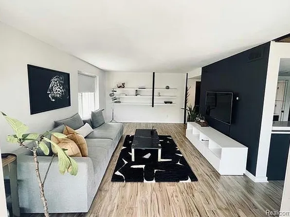 3415 Benjamin Ave APT 405, Royal Oak, MI 48073