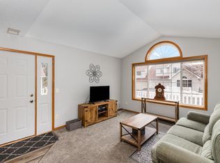 7245 Brittany Ln #20, Inver Grove Heights, MN 55076