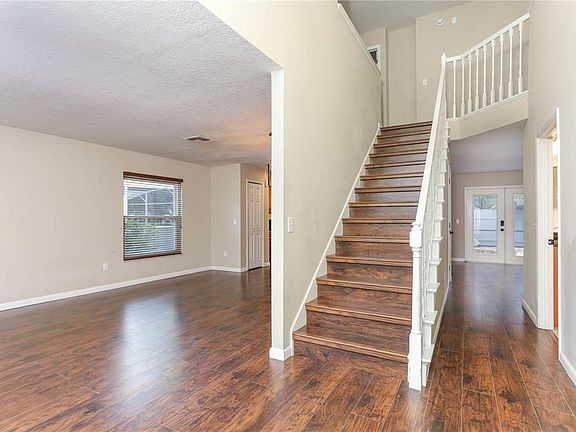 4th image of 349 Prairie Dune Way