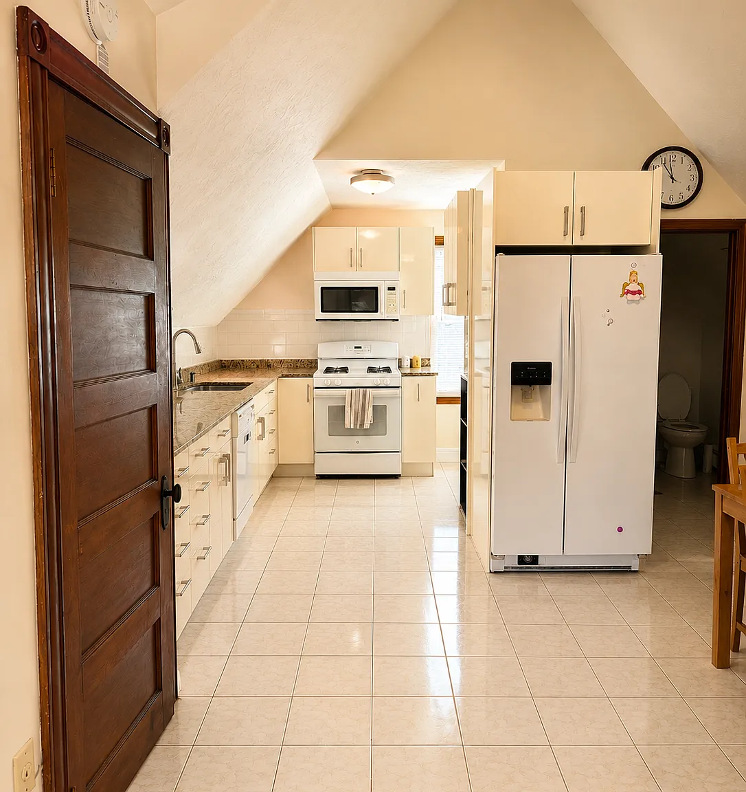 4 bed, 1800 sqft, $1,200 — Photo 2