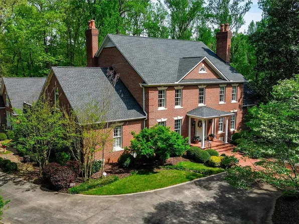 1807 Devenger Rd, Greer, SC 29650