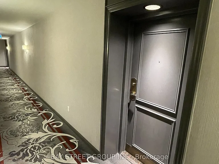 7905 Bayview Ave #423 — Photo 4