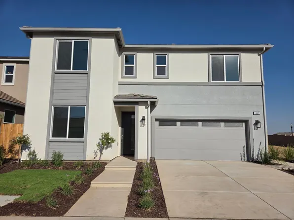 1061 S Talus Way, Madera, CA 93636