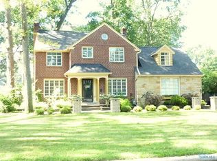 2909 Pembroke Rd, Toledo, OH 43606