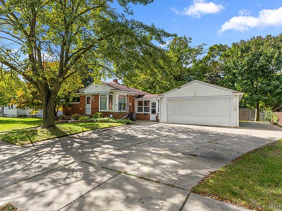 4th image of 14023 Beech Daly Rd